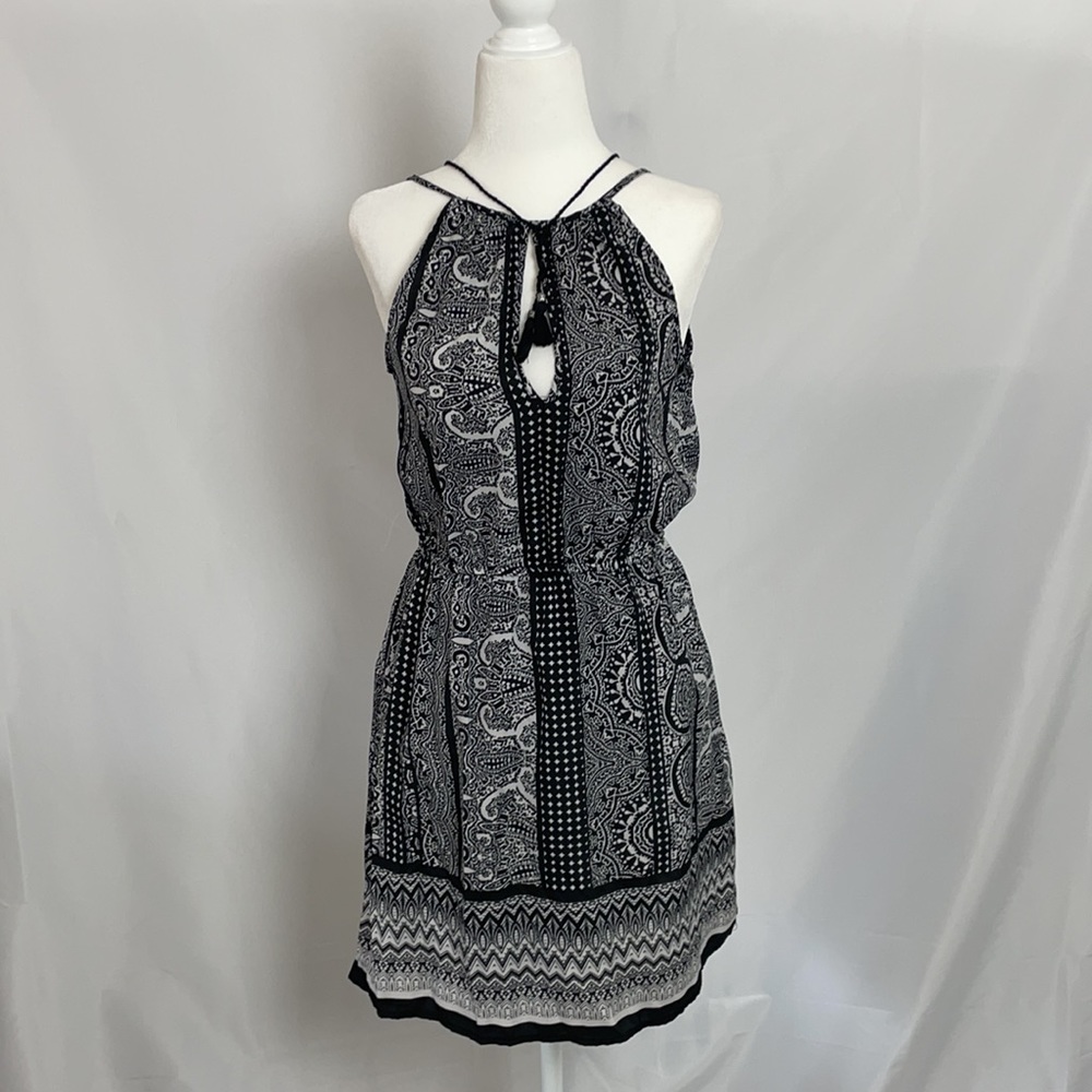 BeBop Strap Black & White MIDI Dress Size S